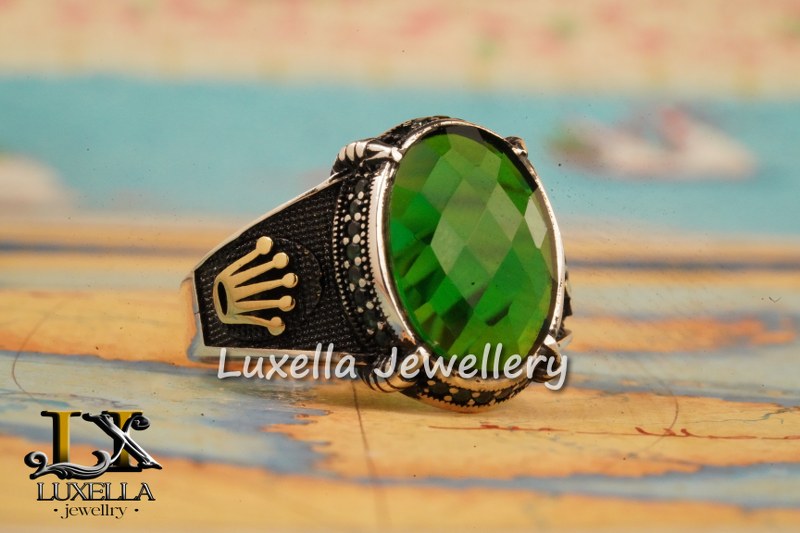 Sterling Silver Emerald Men's Ring - Unique Handcrafted Jewelry for Men